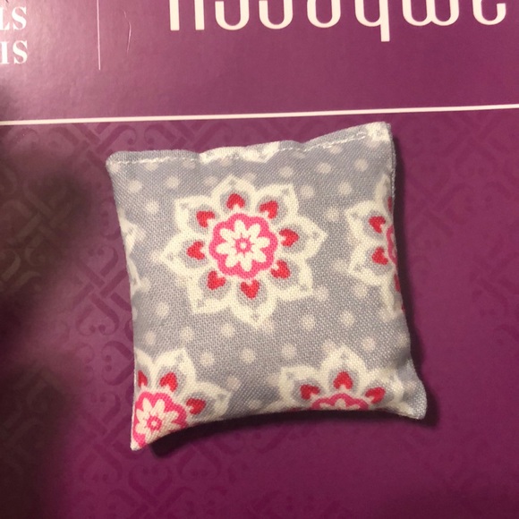 Jamberry nails and heating pouch! - Picture 8 of 9